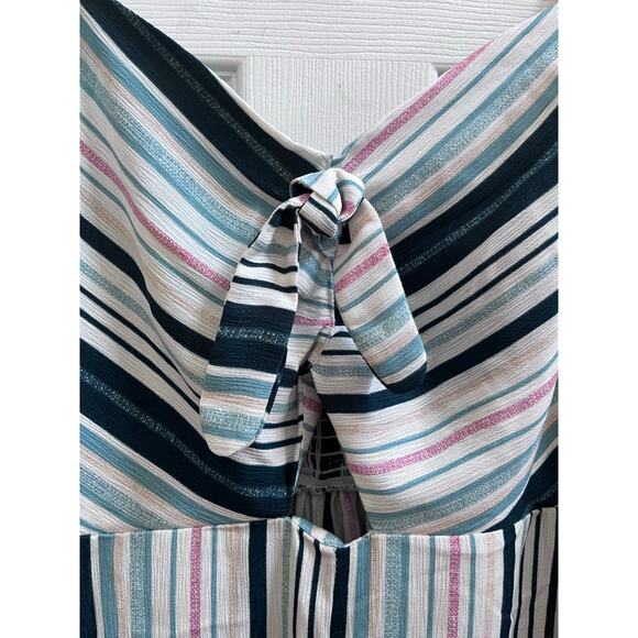 Xhiliration Striped Sleeveless Keyhole Front Cropped Jumpsuit Junior Size XL - Picture 11 of 14